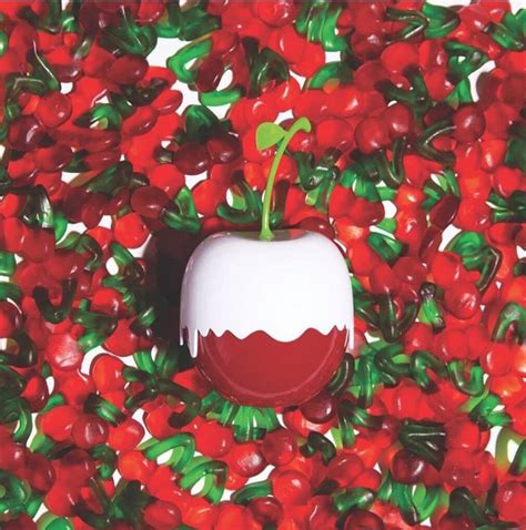 kimoji cherry kkw perfume